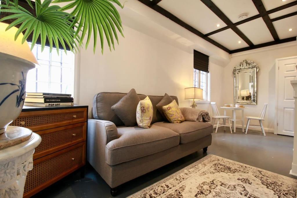 The Little By Air Premier Holiday home *